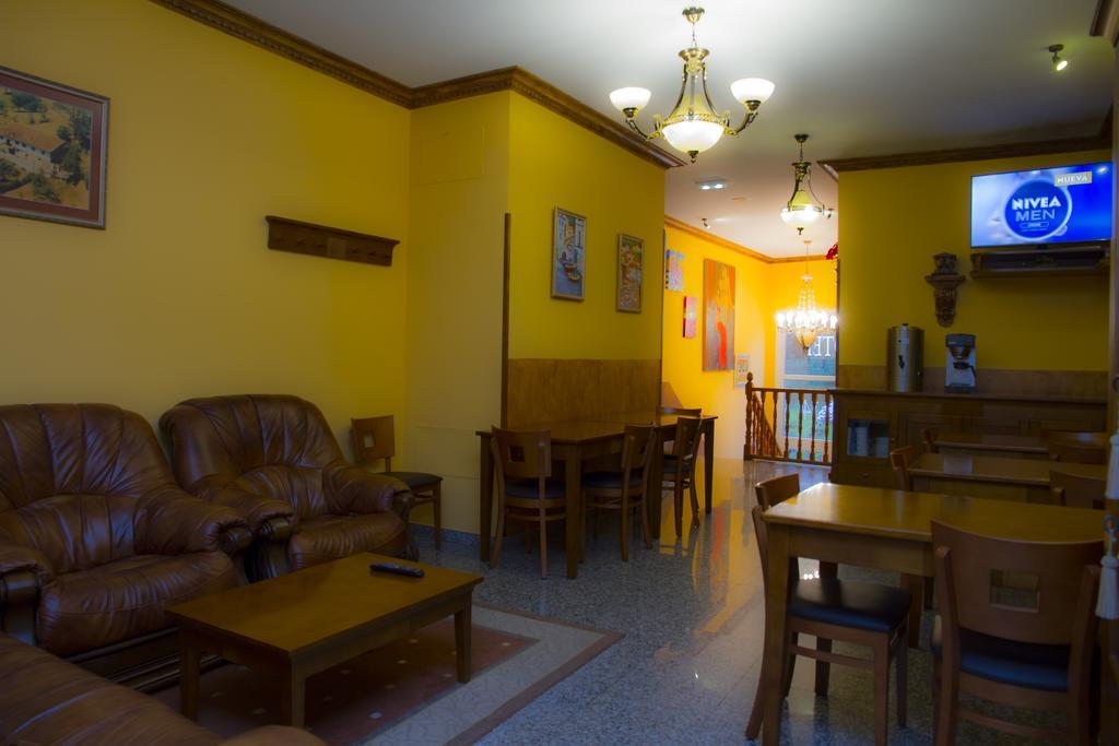 Hotel Los 14 Pravia Esterno foto